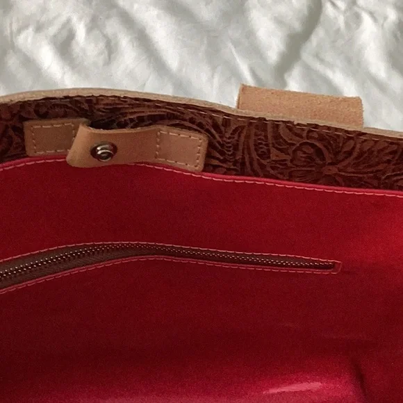 EUC Consuela Sally Carry all Tote - Picture 8 of 13